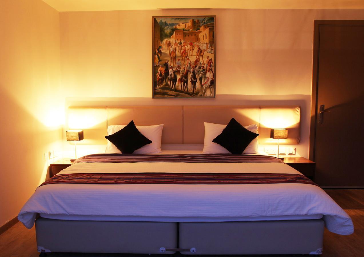 The View Hotel Al Hamra Bilik gambar